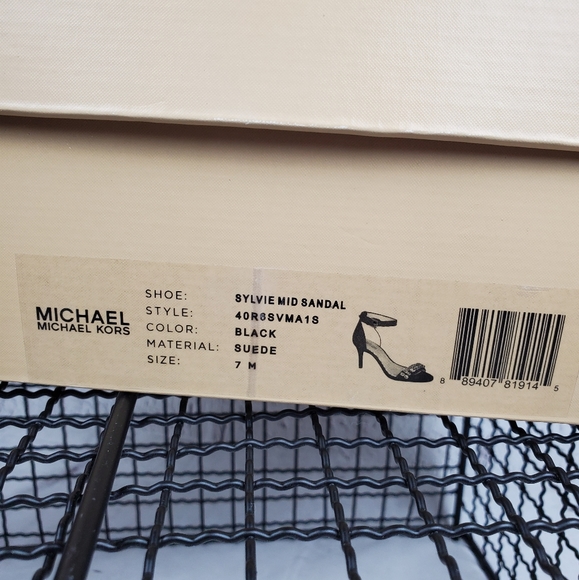 Michael Kors Sylvie mid sandal - Picture 11 of 11